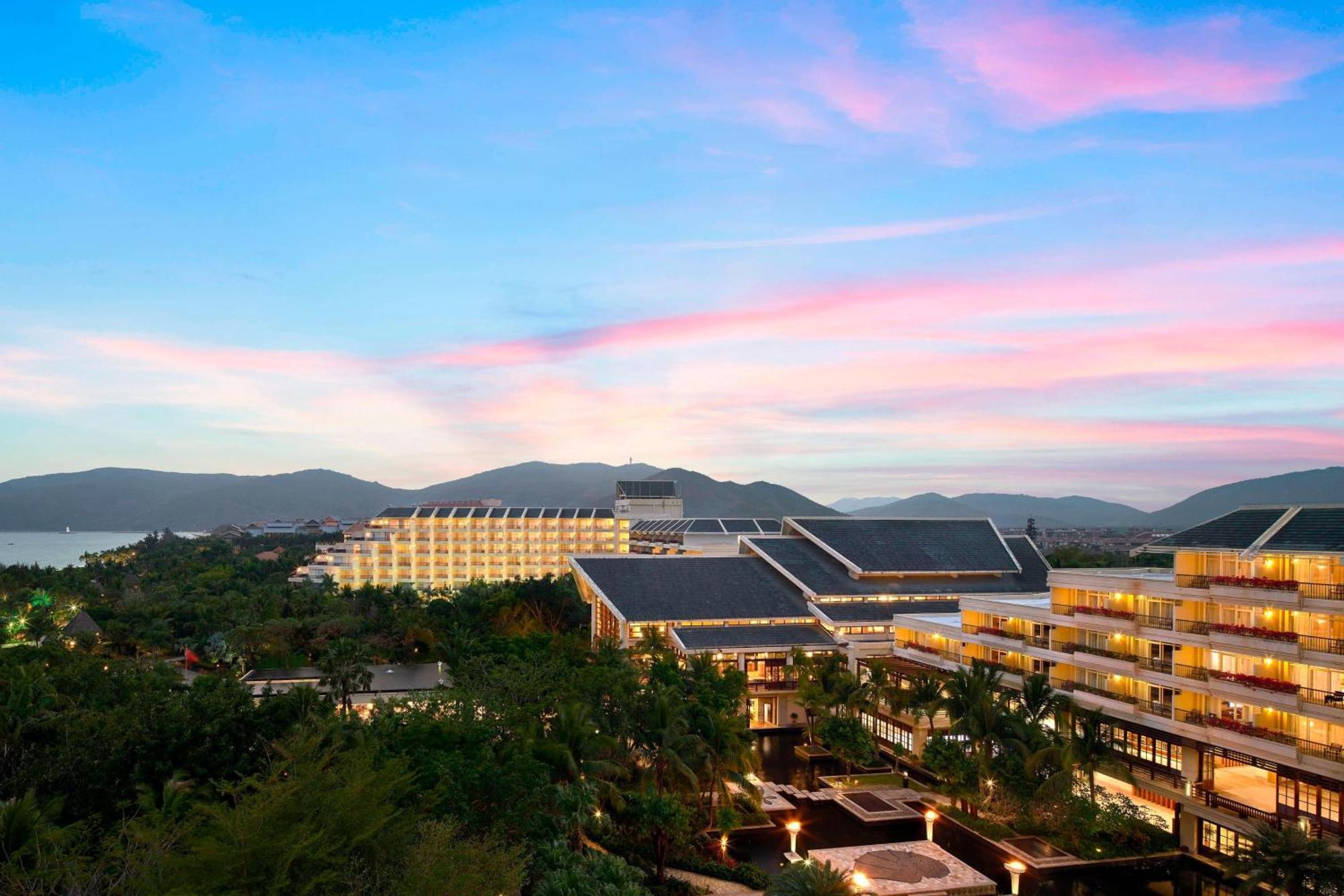 Sheraton Sanya Yalong Bay Resort Exterior photo