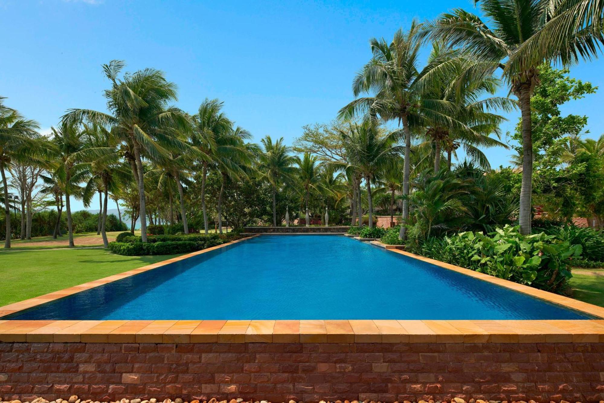 Sheraton Sanya Yalong Bay Resort Exterior photo