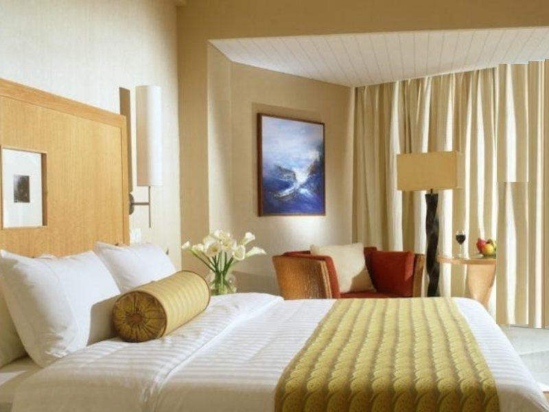 Sheraton Sanya Yalong Bay Resort Exterior photo